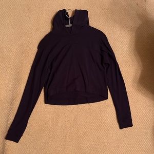 Lululemon Athletica - NWOT True Navy Cropped Sweatshirt